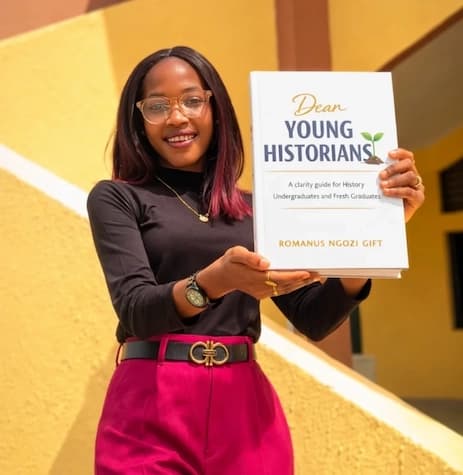 Young historians in discussion